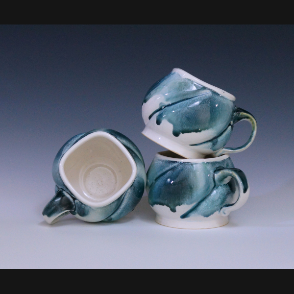 Medium Twisted Mugs