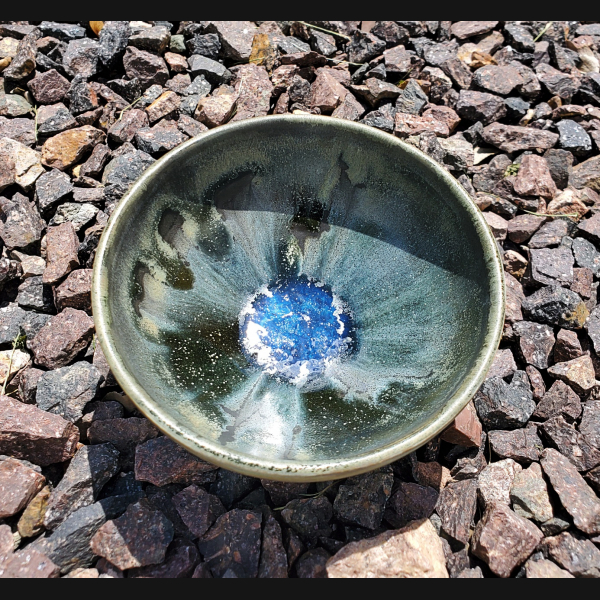 Rimmed Dip Bowl