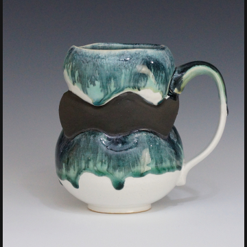 Right Tall Wave Mug